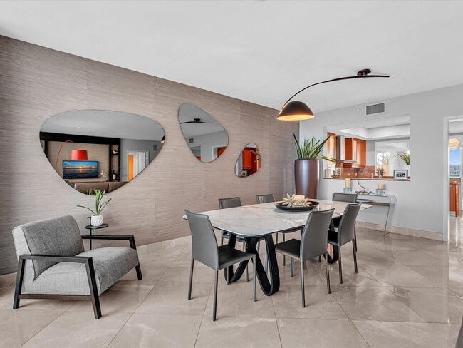 Building Photo - 1600 S Ocean Blvd