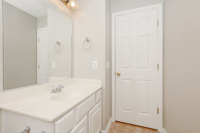 Building Photo - 3456 Chandler Cove Way