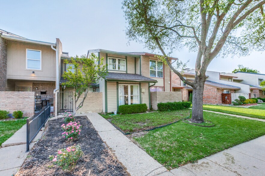 Building Photo - 4120 Towngate Blvd