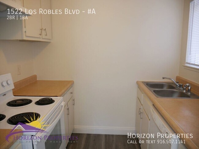 Building Photo - 1522 Los Robles Blvd