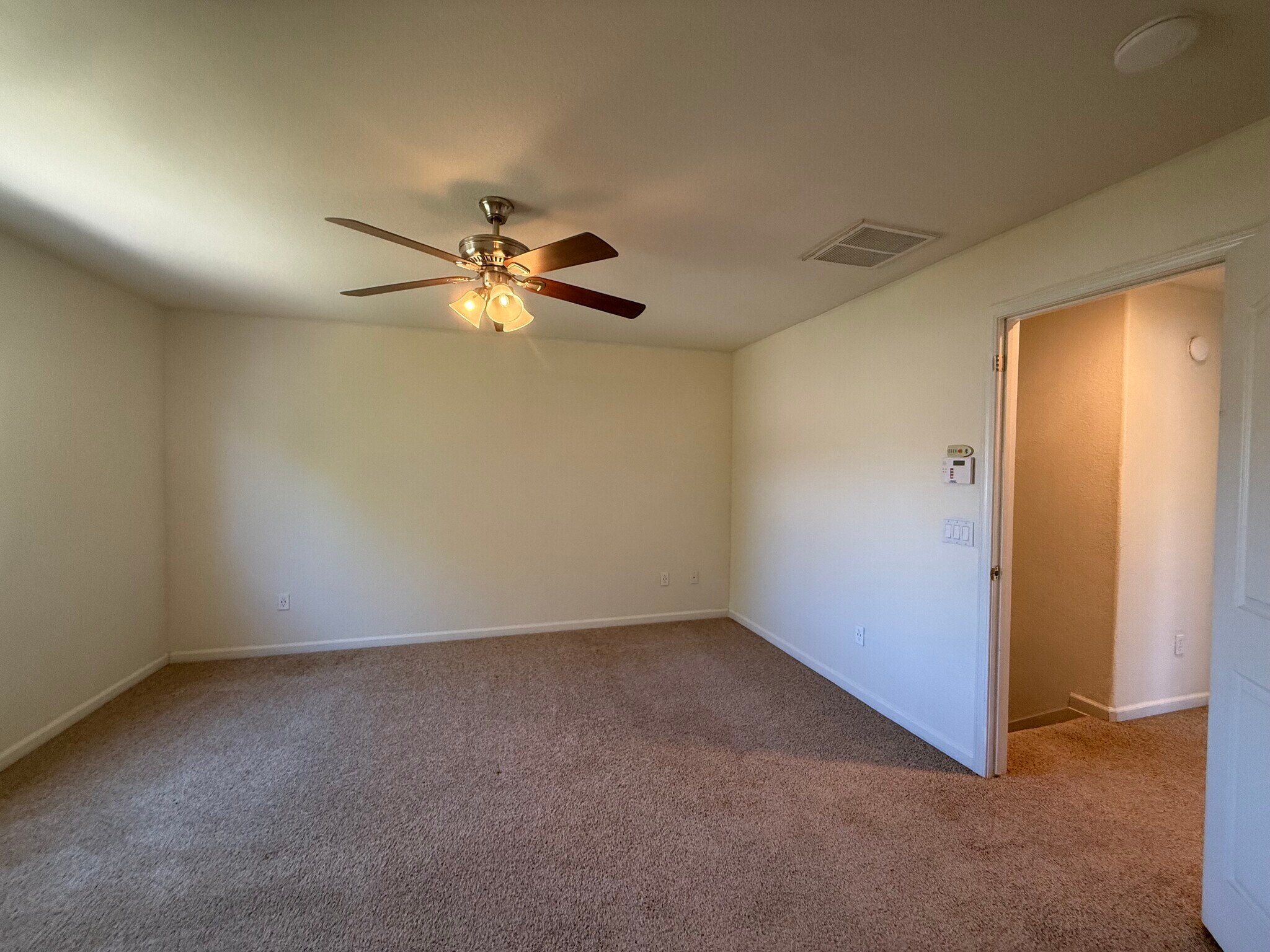 Building Photo - 9633 McKenna Dr