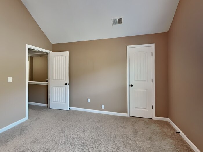 Building Photo - 4885 Medlock Trail Ct SW