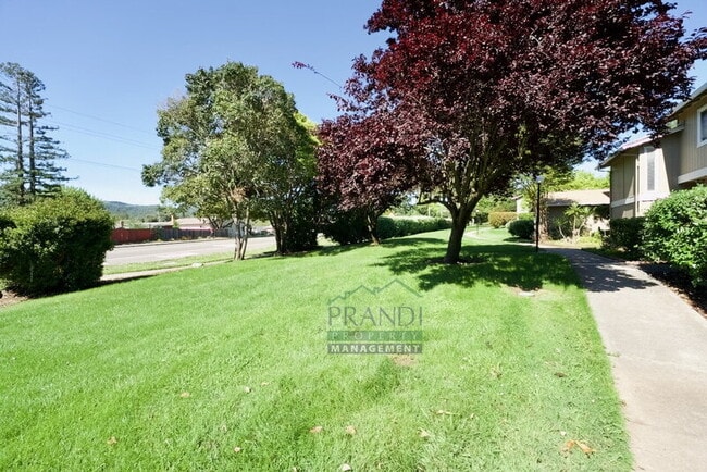 Building Photo - 1 Oliva Dr