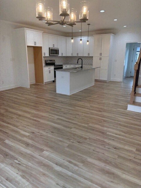 Kitchen, stainless steel appliance including refrigerator - 74 Luke Ct