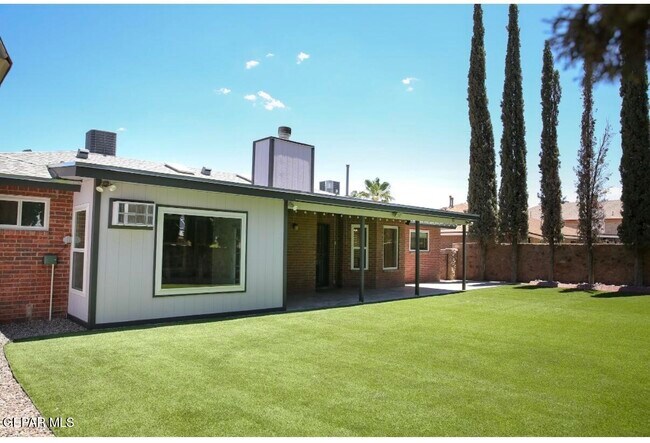 Building Photo - 1809 Pueblo Alegre Dr