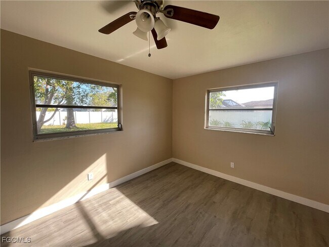 Building Photo - 253 SE 46th Ter