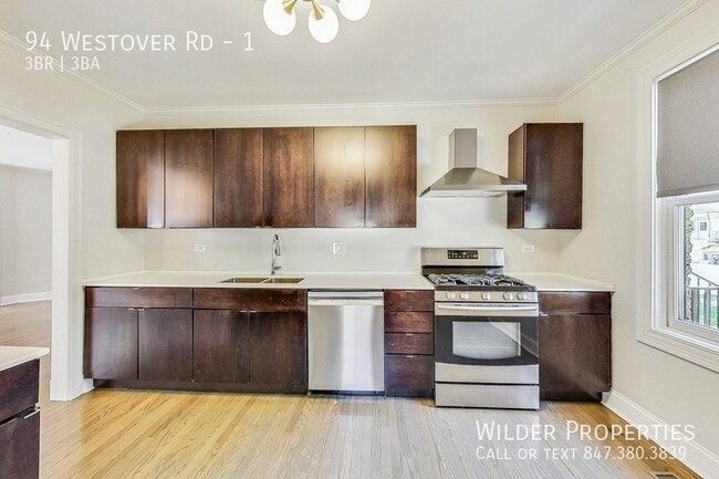 Building Photo - 94 Westover Rd
