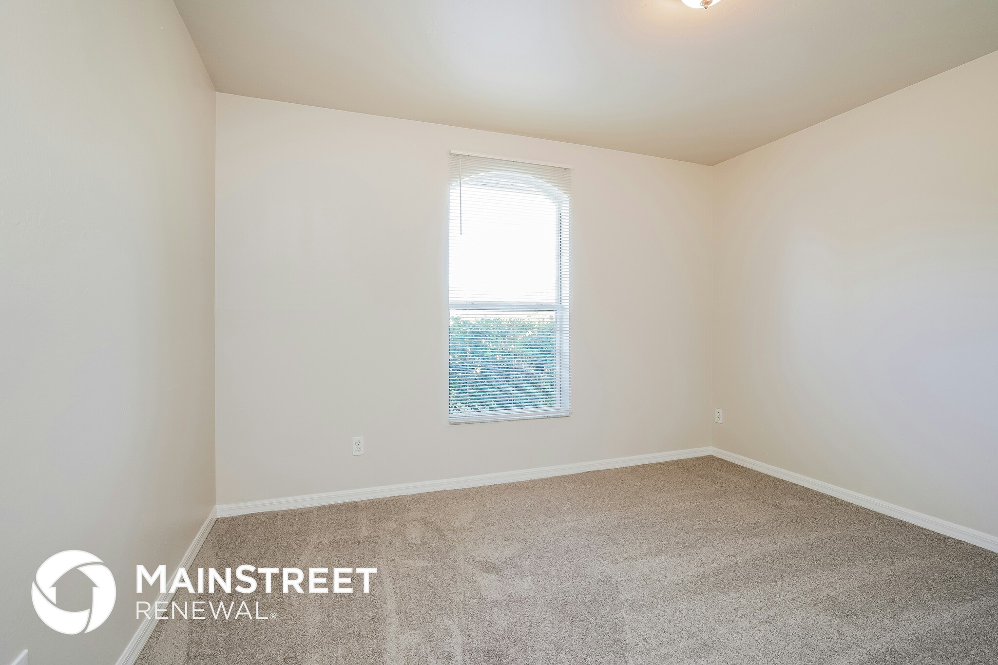Building Photo - 725 Kari Cir