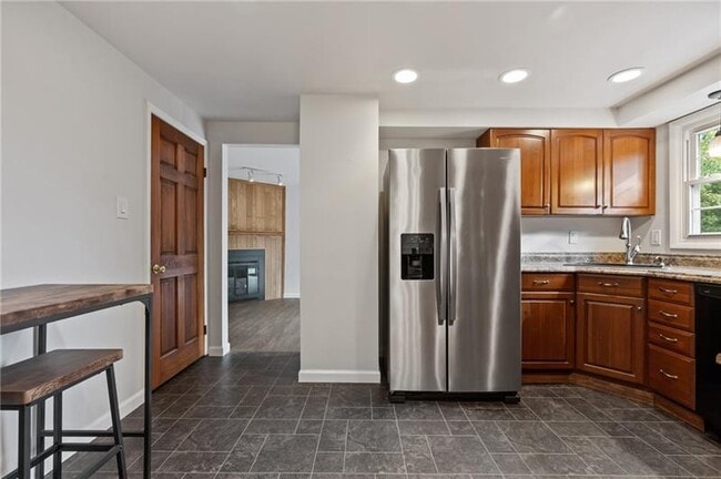 Building Photo - 2609 Fox Chase Ct