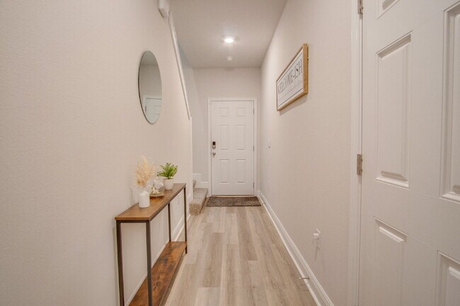 Building Photo - Gulf Breeze 3BR/2.5BA New Construction Townhome - Special: ½ Off Deposit for Active-Duty Military!