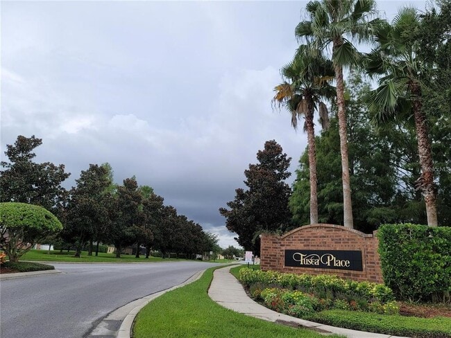 Building Photo - 2221 Tulip Valley Point