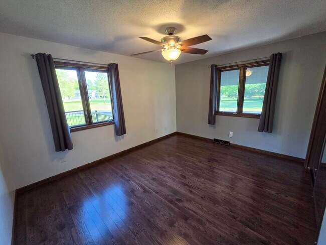 Building Photo - 226451 Kinglet Cir