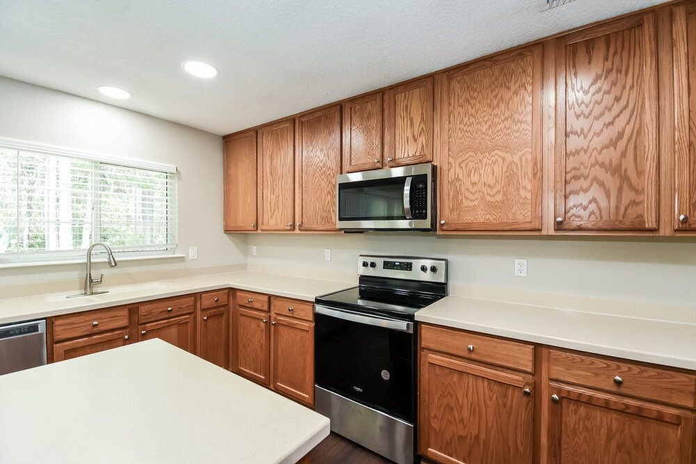 Building Photo - 7068 Beekman Lake Dr