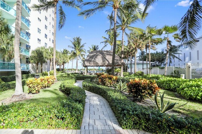 Building Photo - 3801 S Ocean Dr