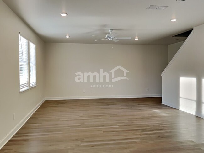 Building Photo - 3535 Shane Hill Rd SW