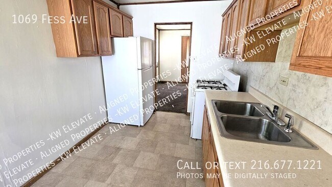 Building Photo - 1069 Fess Ave