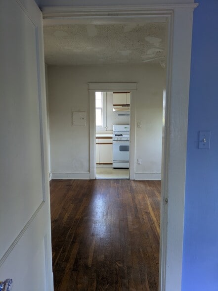 Building Photo - 6604 1st St NW