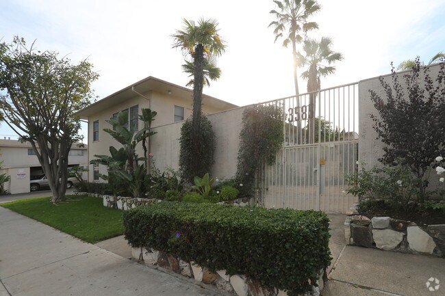 3585 S Sepulveda Blvd - s3575