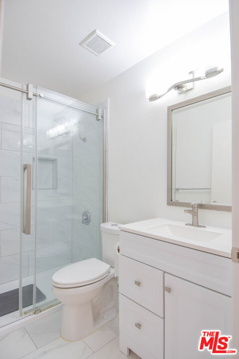 Building Photo - 1727-1727 Glendon Ave