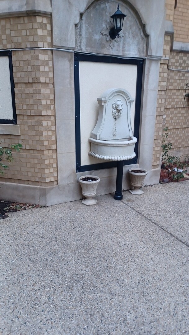 Building Photo - 5132 W 21st St