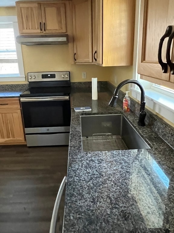 Building Photo - 51 Moore Rd