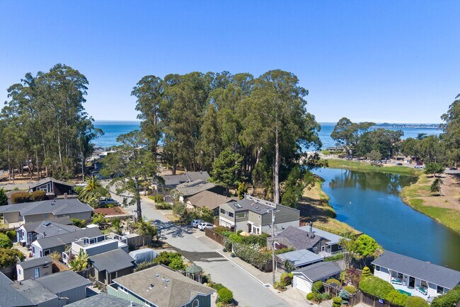 Building Photo - Oceanfront Paradise - 1BR/1BA w/ Additional Sleeping areas  Monthly Rental in Santa Cruz!  Fully ...