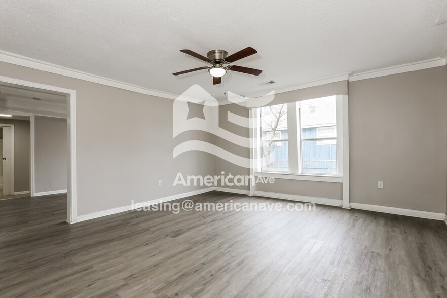 Building Photo - 318 W 50th St