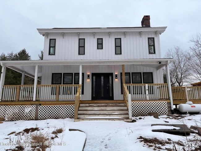 Building Photo - 6137 Main St