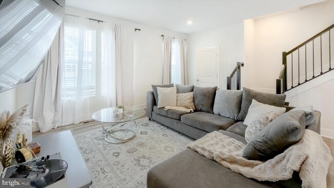 Building Photo - 11042 Corvin Pl