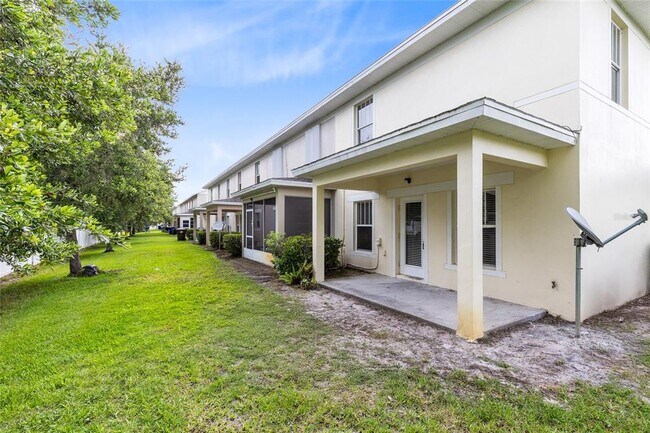 Building Photo - 2064 Cypress Bay Blvd