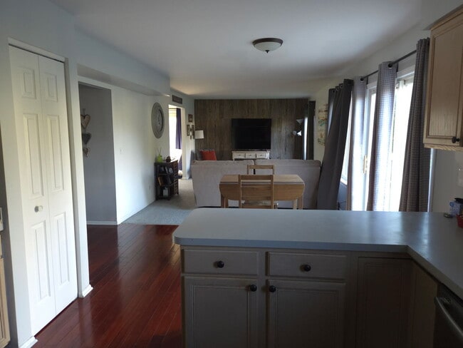 Building Photo - 2786 Yosemite Dr