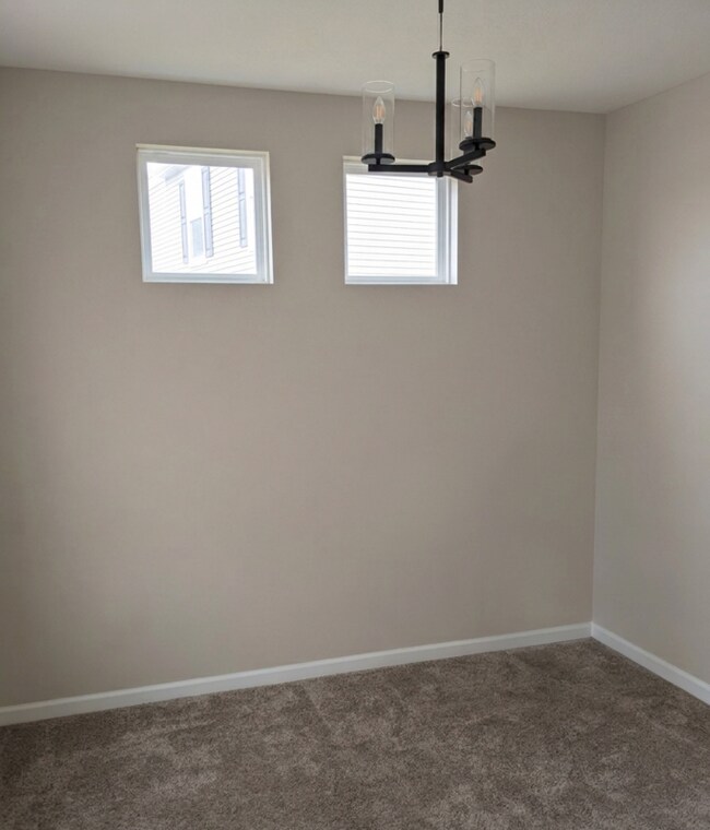 Building Photo - 304 Gray Fox Ct