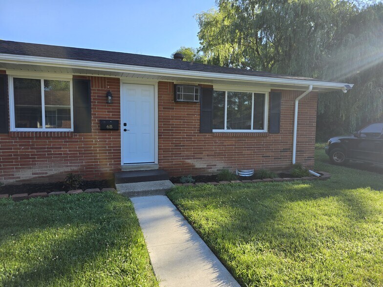 Building Photo - 5856 Acres Rd