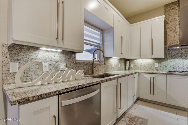 Building Photo - 1297 Cypress Ridge Dr