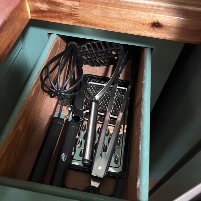 Building Photo - 735 Oakwood Rd