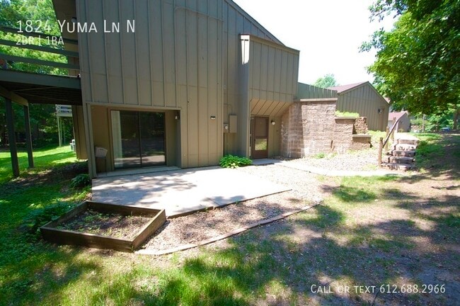 Building Photo - 1824 Yuma Ln N