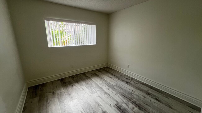 Building Photo - 3 Bed 2 Bath Downstairs Apartment For Rent in Whittier with 2 Car Garage