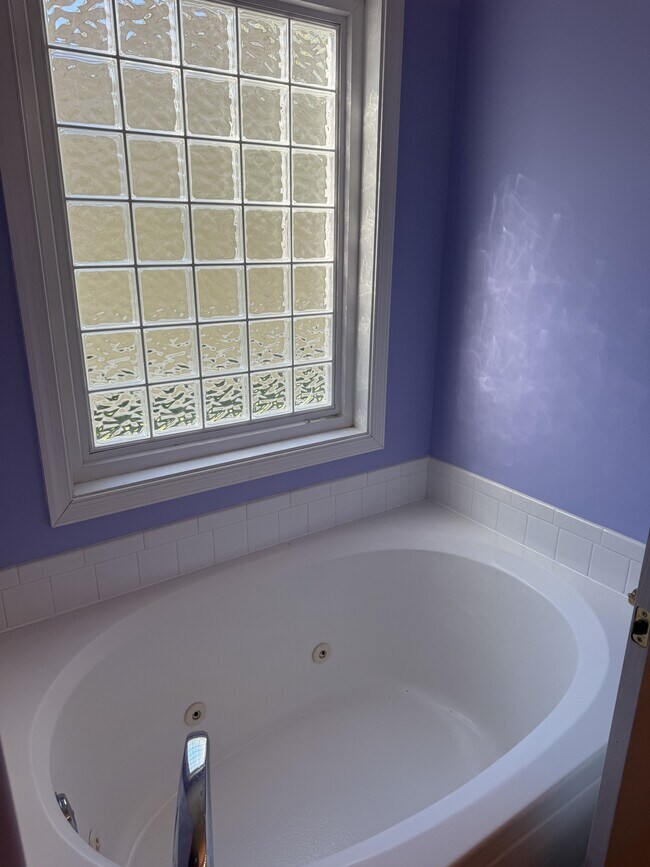 Building Photo - 4155 Captains Corridor