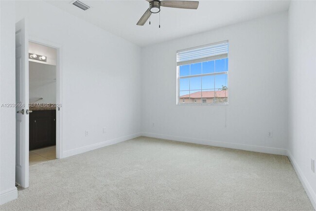 Building Photo - 14776 SW 10th St