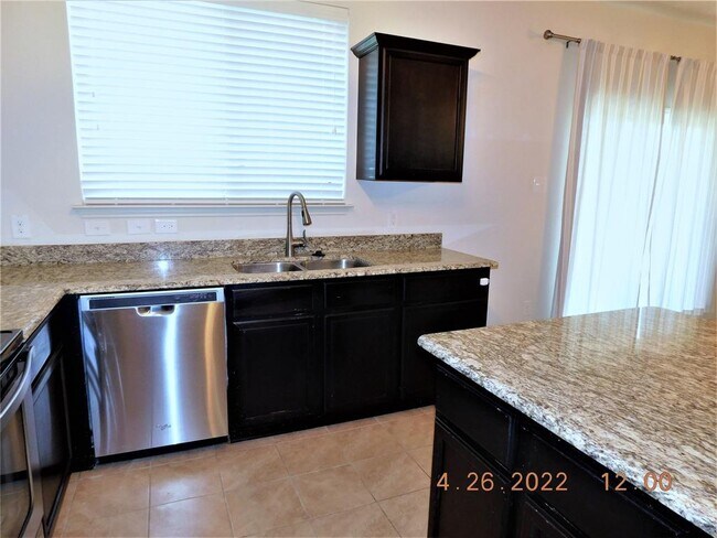 Building Photo - 4622 Cormorant Dr