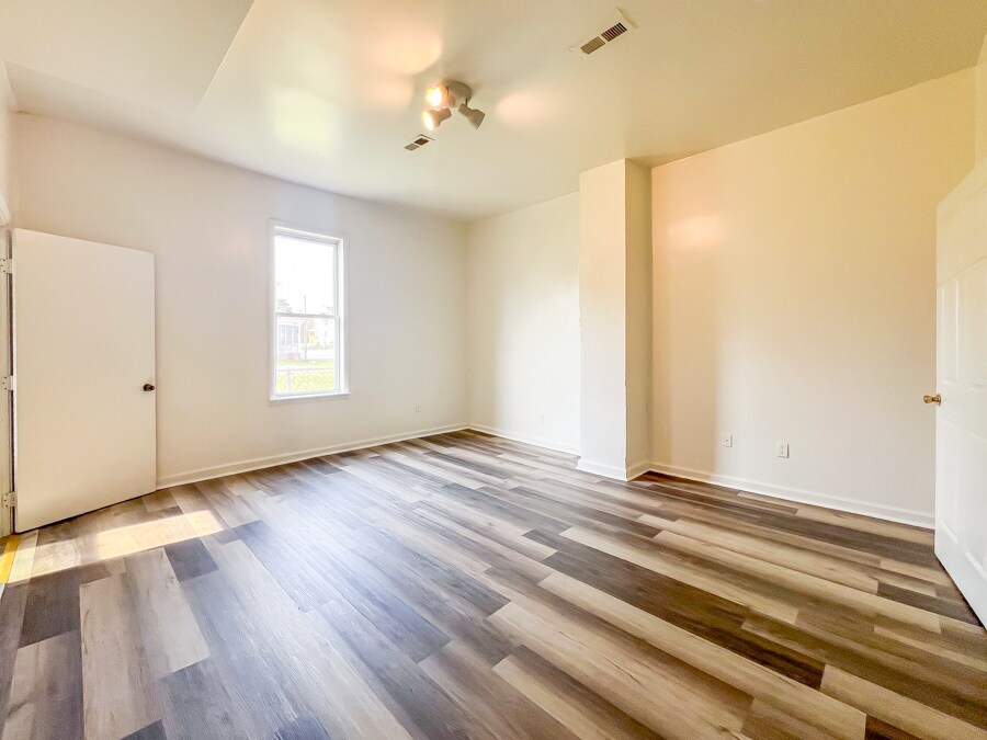 Building Photo - 608 Halifax St