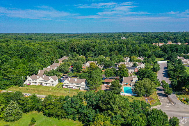 Aerial - Cross Creek Apartments