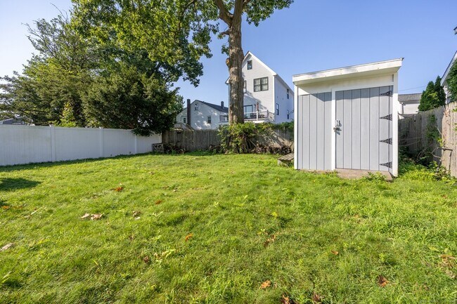 Building Photo - 28 Brookdale Ave