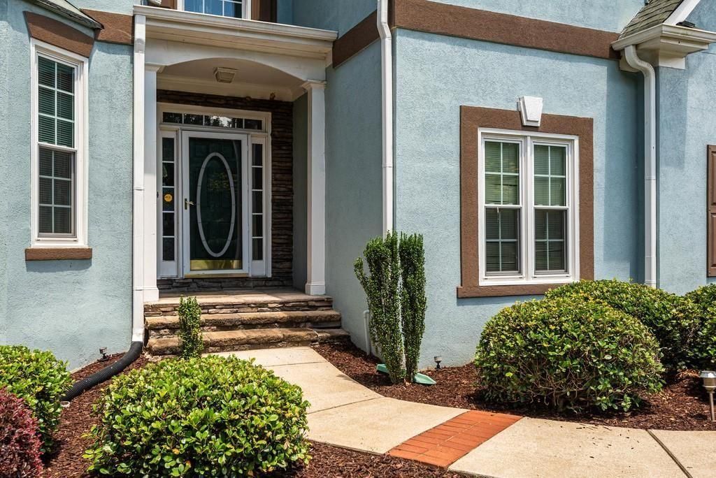 Building Photo - 225 Heritage Lake Dr