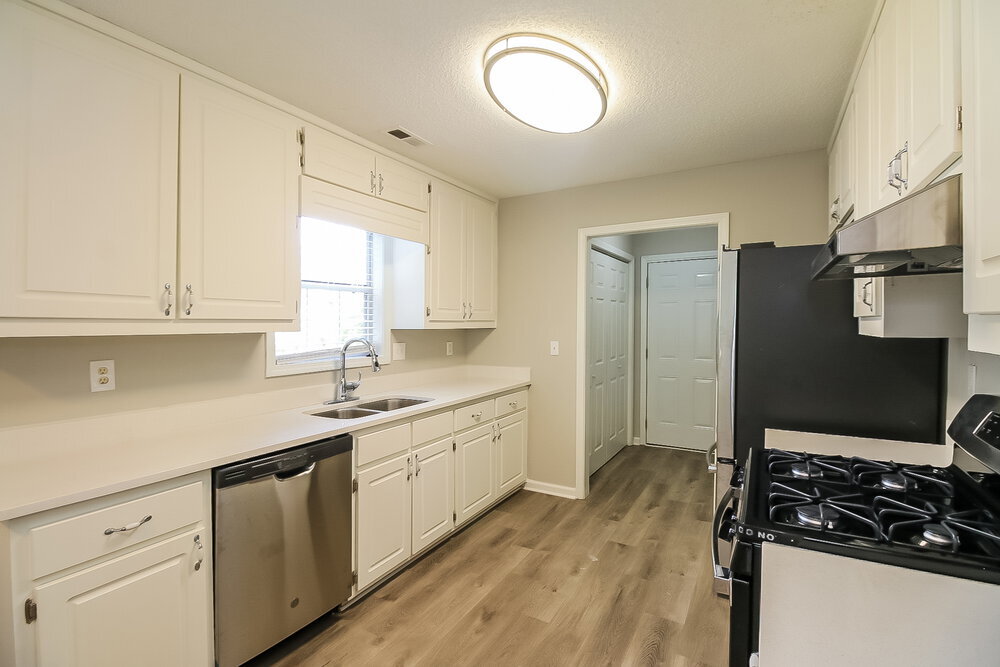 Building Photo - 311 Fallview Dr