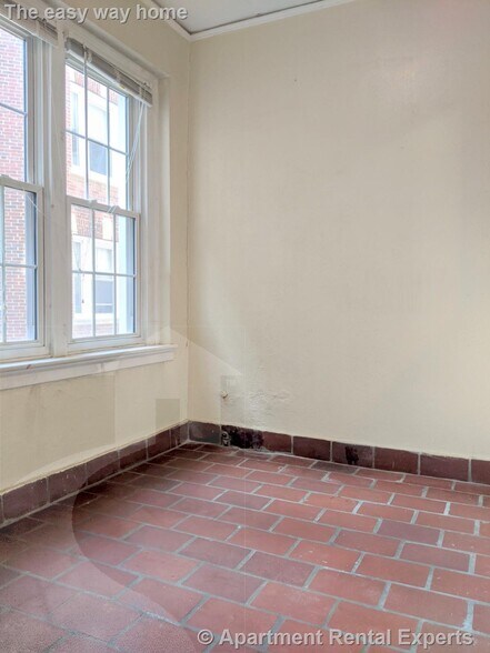 Building Photo - 5 Craigie Cir