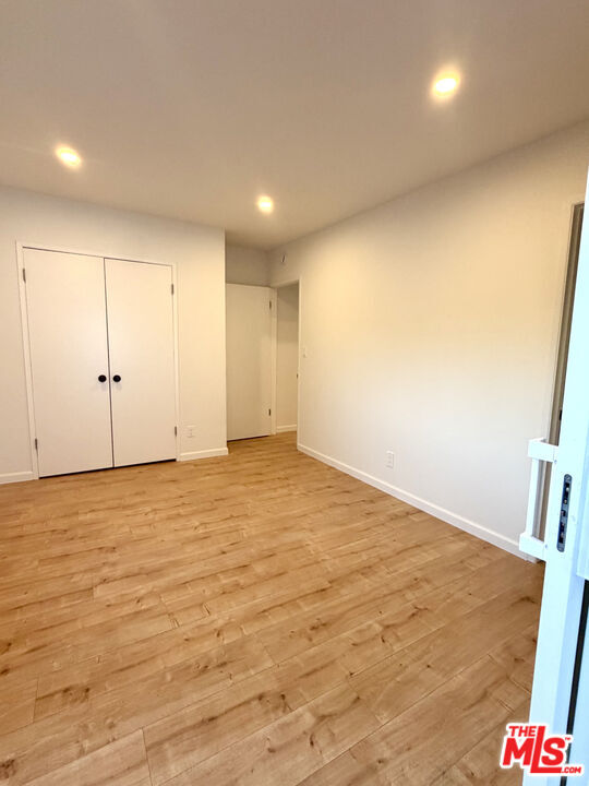 Building Photo - 8535 Lookout Mountain Ave
