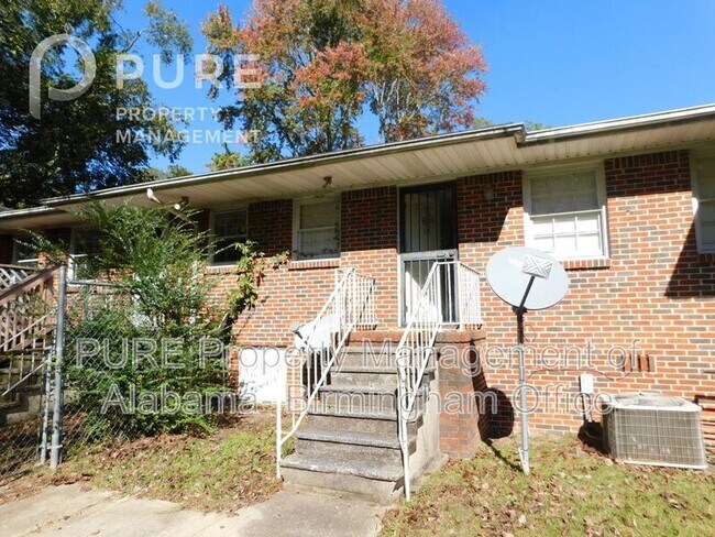 Building Photo - 117 NE 22nd Ave