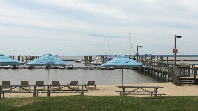 Building Photo - 226 Padgett's Ordinary
