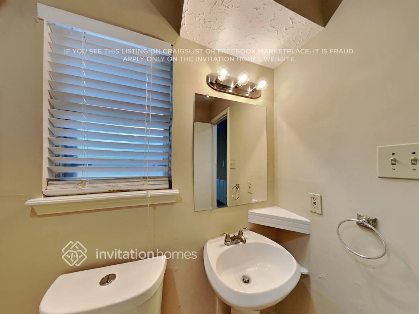 Building Photo - 5303 Slashwood Ln